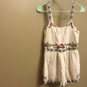 LF (Seek The Label) Romper (S)